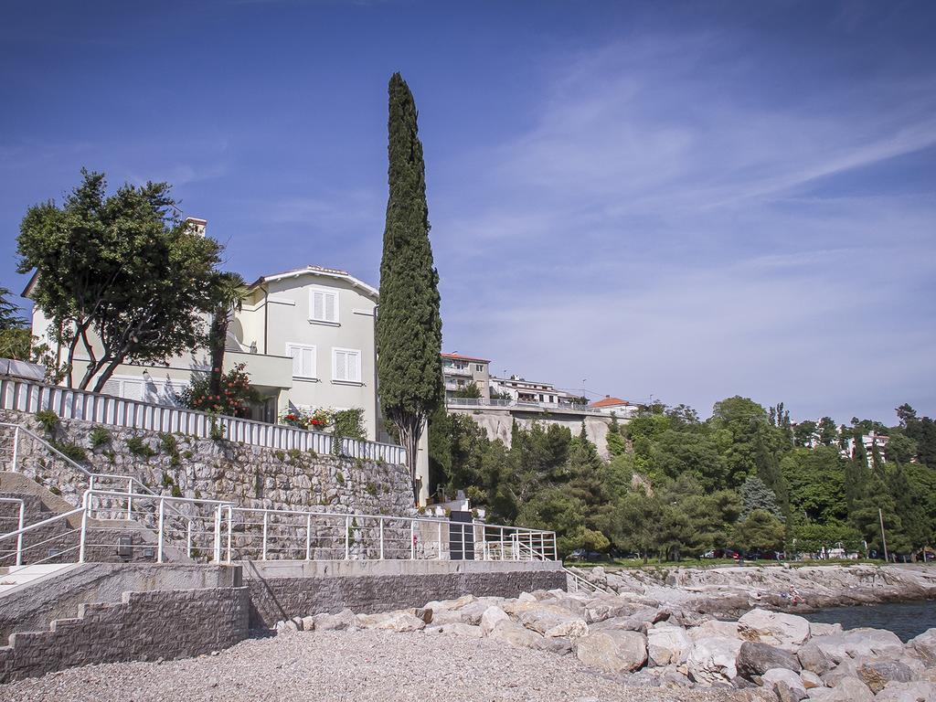 Apartments Villa Nora Rijeka Exterior foto